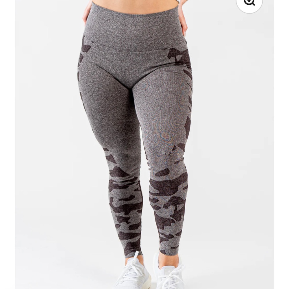 XL Curves N Combatboots Seamless Camo Scrunch Leggings